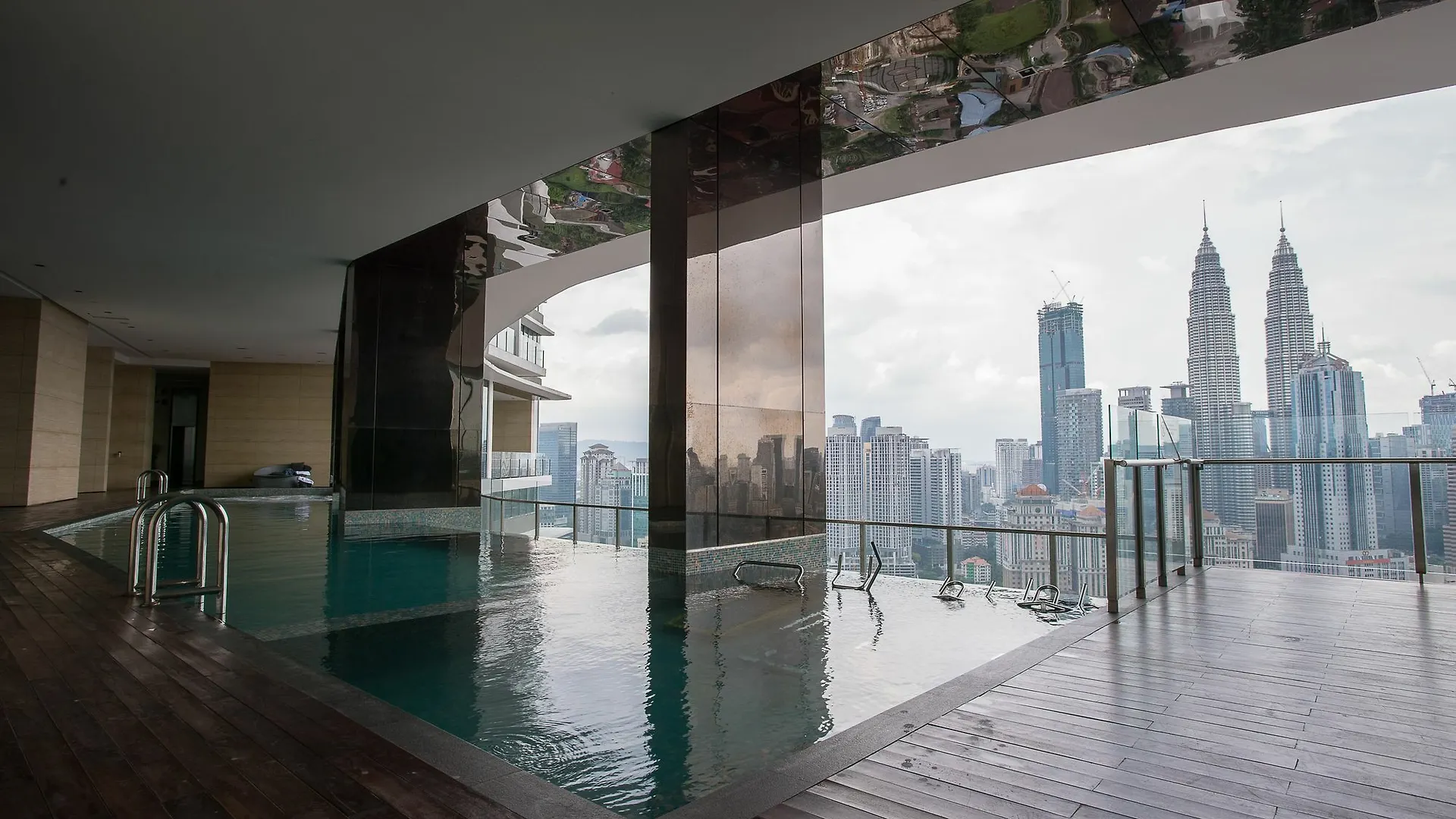Cozy Homestay With Klcc Twin Tower View Kuala Lumpur Malaysia
