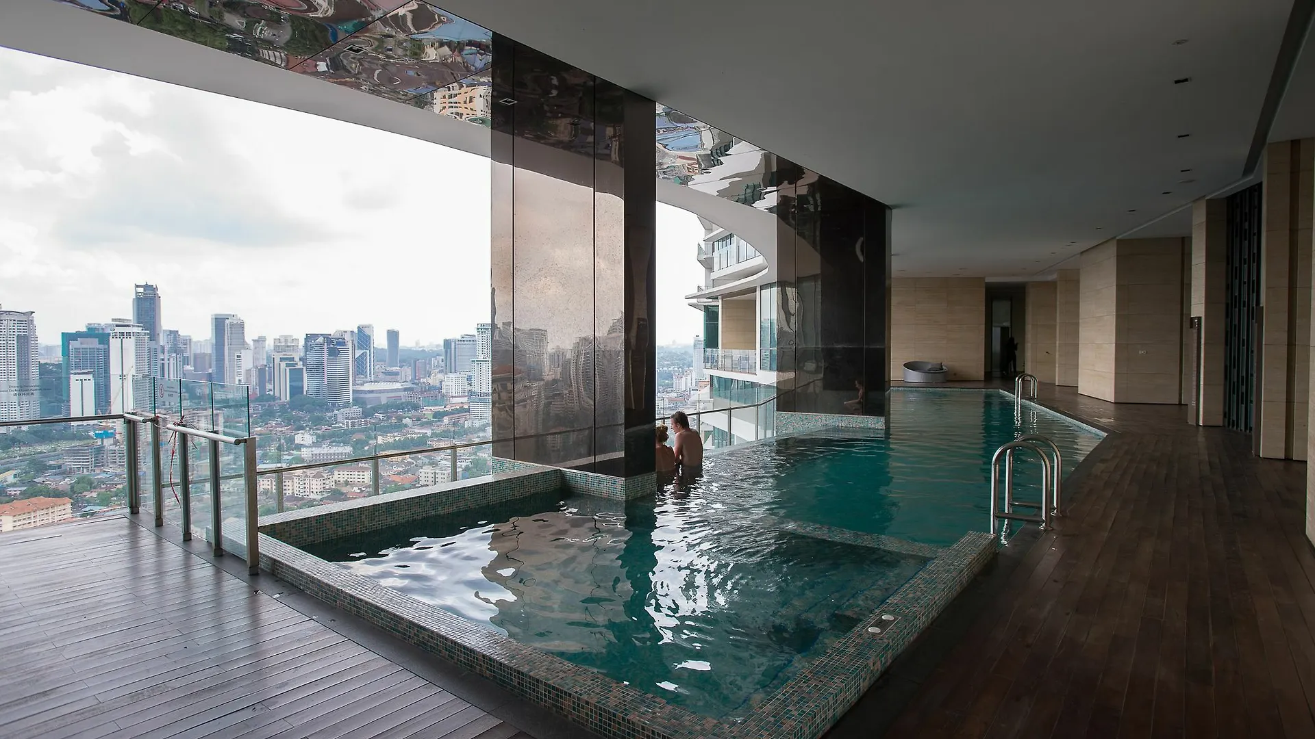 Cozy Homestay With Klcc Twin Tower View Kuala Lumpur 4*,